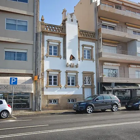 Hostal Surfivor Surf Oporto